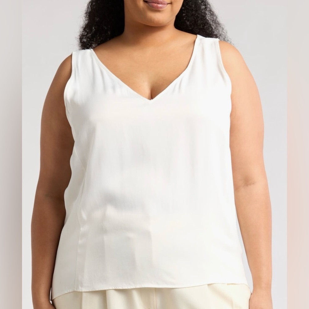 Women’s Nordstrom V-Neck Tank Tops - Black and White, 4X - Picture 11 of 16